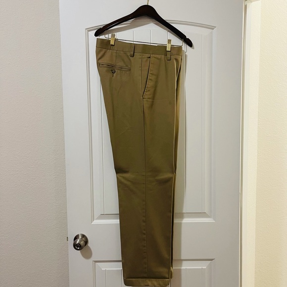 Merona Men’s Khaki Flat Front Pants - Picture 3 of 6